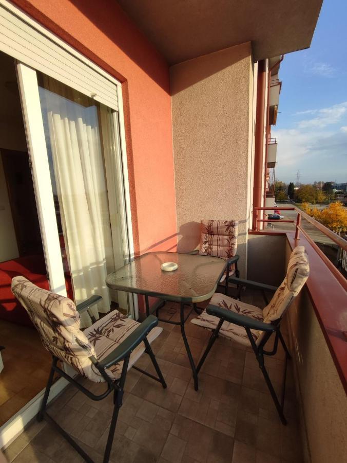 Апартаменти Apartman Ana Градішка Екстер'єр фото